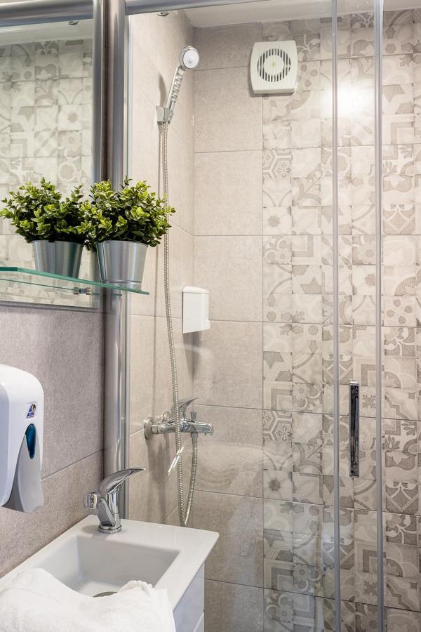 Kostovski Rooms-Near E75 To Greece Veles Ngoại thất bức ảnh