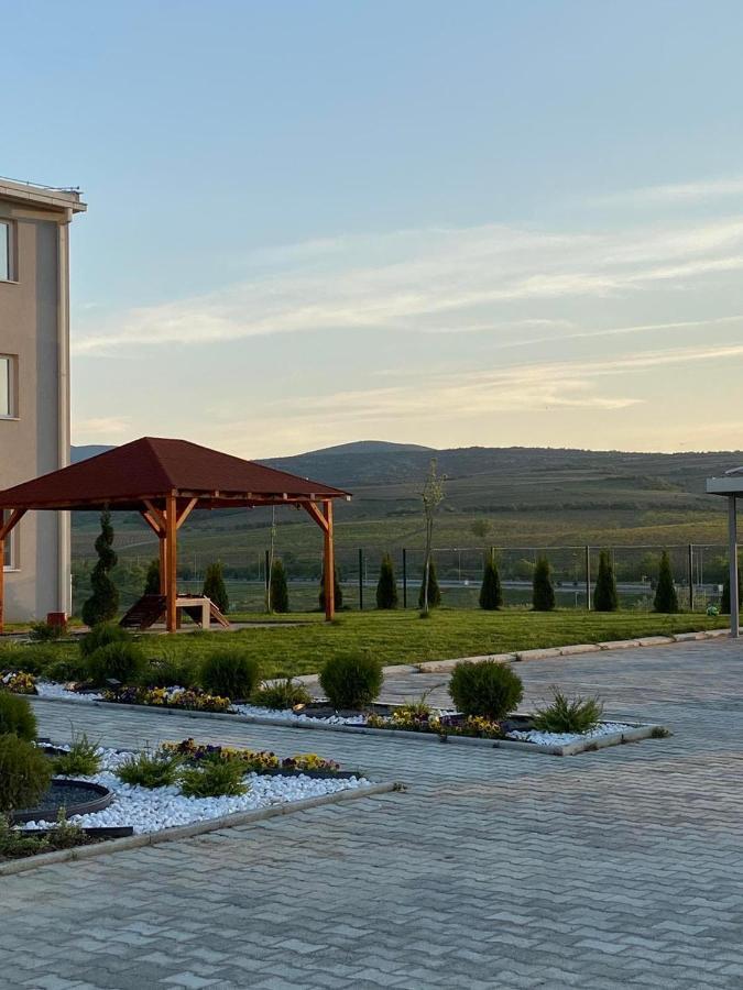 Kostovski Rooms-Near E75 To Greece Veles Ngoại thất bức ảnh
